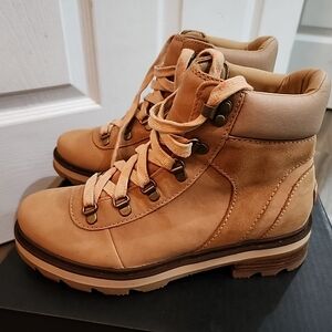 Sorel Womens Waterproof Lennox Hiker STKD WP Hiking Boots 8.5 Tawny Buff, Gum 2